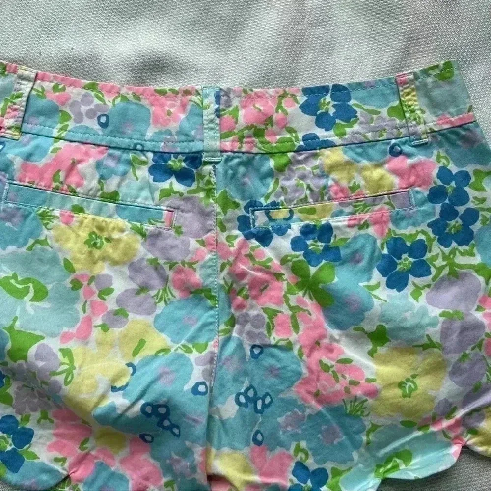 Lilly Pulitzer Buttercup Floral Shorts size‎ 2